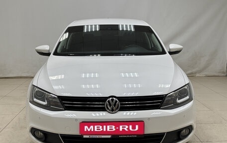 Volkswagen Jetta VI, 2014 год, 1 300 000 рублей, 2 фотография