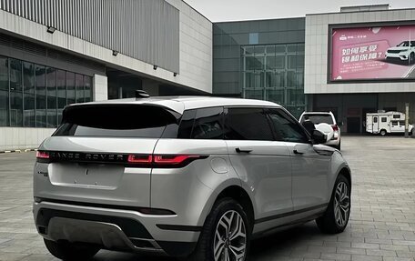 Land Rover Range Rover Evoque II, 2022 год, 3 600 000 рублей, 2 фотография