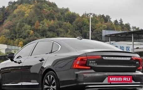 Volvo S90 II рестайлинг, 2021 год, 3 929 000 рублей, 4 фотография