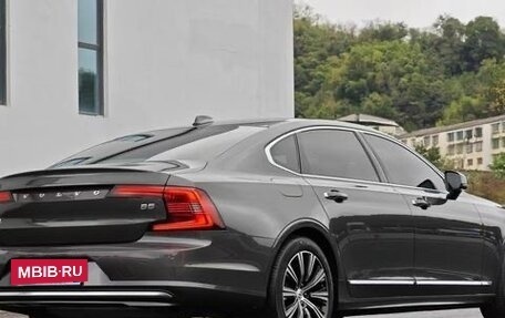 Volvo S90 II рестайлинг, 2021 год, 3 929 000 рублей, 6 фотография