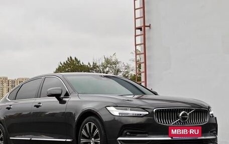 Volvo S90 II рестайлинг, 2021 год, 3 929 000 рублей, 3 фотография