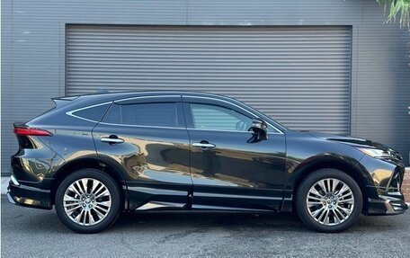 Toyota Harrier, 2022 год, 3 080 000 рублей, 13 фотография