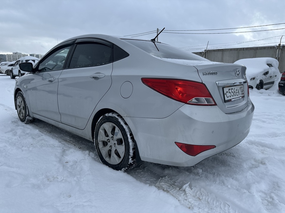 Hyundai Solaris I рестайлинг, 2015 год, 650 000 рублей, 4 фотография