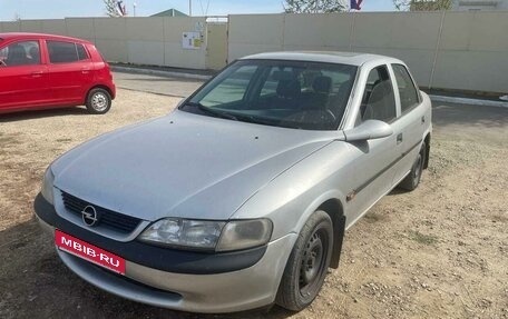 Opel Vectra B рестайлинг, 1996 год, 180 000 рублей, 1 фотография