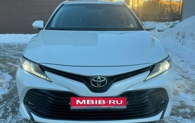 Toyota Camry, 2020 год, 3 180 000 рублей, 1 фотография