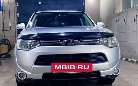 Mitsubishi Outlander III рестайлинг 3, 2013 год, 1 269 000 рублей, 4 фотография