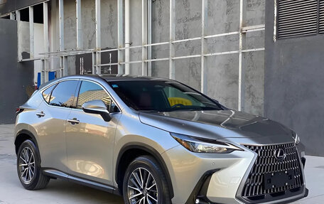 Lexus NX, 2022 год, 4 730 000 рублей, 2 фотография