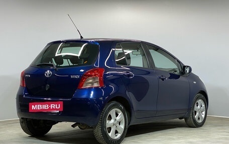 Toyota Yaris III рестайлинг, 2008 год, 745 000 рублей, 4 фотография