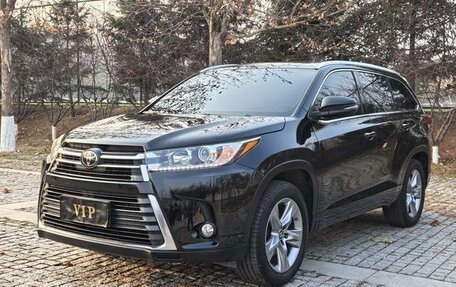 Toyota Highlander III, 2021 год, 3 400 000 рублей, 3 фотография