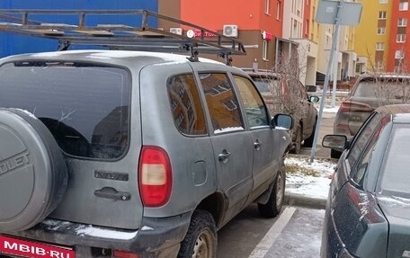 Chevrolet Niva I рестайлинг, 2004 год, 230 000 рублей, 2 фотография