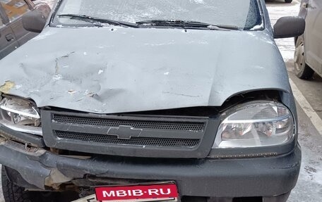 Chevrolet Niva I рестайлинг, 2004 год, 230 000 рублей, 6 фотография