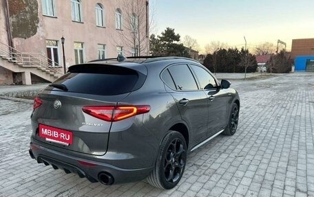 Alfa Romeo Stelvio, 2022 год, 2 000 000 рублей, 4 фотография