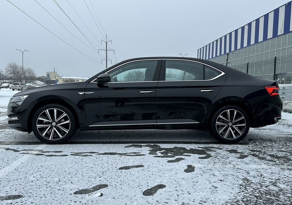 Skoda Superb, 2025 год, 4 260 000 рублей, 3 фотография