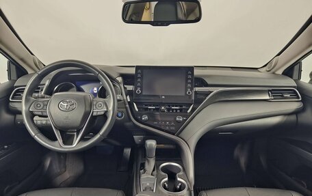 Toyota Camry, 2021 год, 4 190 000 рублей, 12 фотография