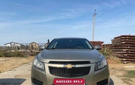 Chevrolet Cruze II, 2010 год, 750 000 рублей, 1 фотография