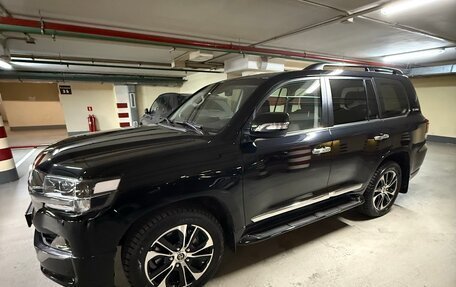 Toyota Land Cruiser 200, 2019 год, 13 300 000 рублей, 25 фотография