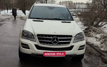 Mercedes-Benz M-Класс, 2011 год, 1 620 000 рублей, 3 фотография