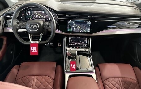 Audi SQ8, 2023 год, 14 110 000 рублей, 5 фотография