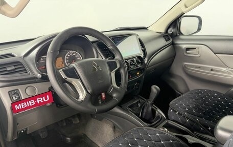 Mitsubishi L200 IV рестайлинг, 2017 год, 1 815 000 рублей, 12 фотография