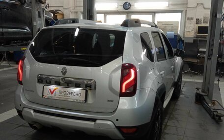 Renault Duster I рестайлинг, 2017 год, 1 296 000 рублей, 3 фотография