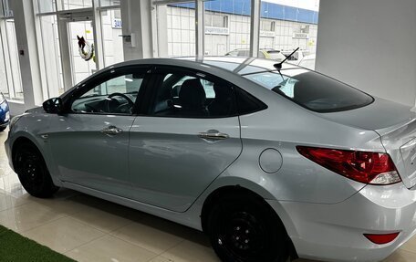 Hyundai Solaris II рестайлинг, 2011 год, 890 000 рублей, 8 фотография