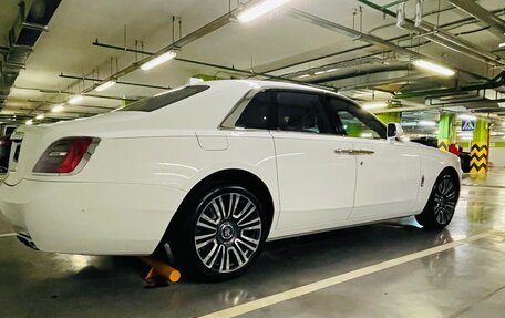 Rolls-Royce Ghost Series II рестайлинг, 2021 год, 46 500 000 рублей, 7 фотография