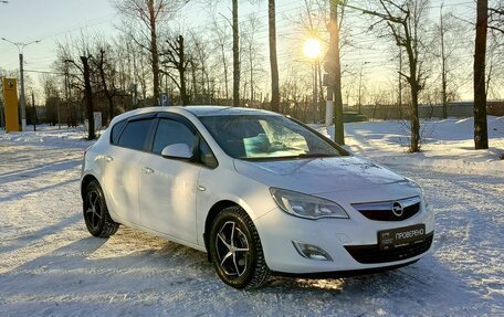 Opel Astra J, 2011 год, 720 000 рублей, 3 фотография