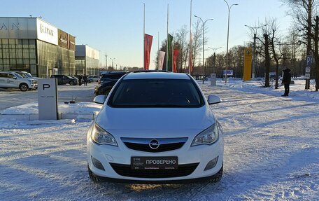 Opel Astra J, 2011 год, 720 000 рублей, 2 фотография