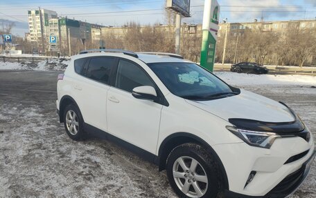 Toyota RAV4, 2018 год, 2 850 000 рублей, 8 фотография