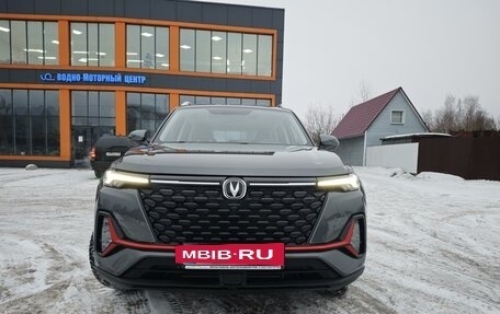 Changan CS35 Plus, 2023 год, 1 885 000 рублей, 3 фотография