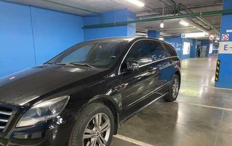 Mercedes-Benz R-Класс, 2012 год, 2 370 000 рублей, 2 фотография