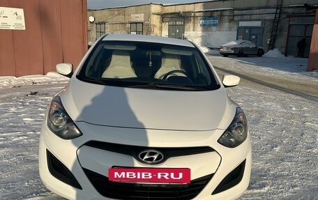 Hyundai i30 II рестайлинг, 2012 год, 1 200 000 рублей, 5 фотография