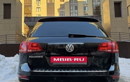 Volkswagen Touareg III, 2011 год, 2 650 000 рублей, 10 фотография