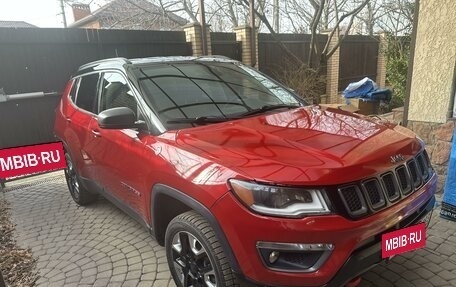 Jeep Compass II, 2017 год, 2 000 000 рублей, 14 фотография