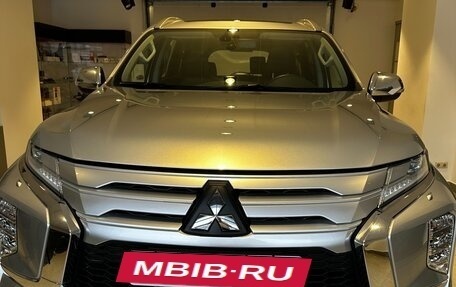 Mitsubishi Pajero Sport III рестайлинг, 2023 год, 6 899 000 рублей, 2 фотография