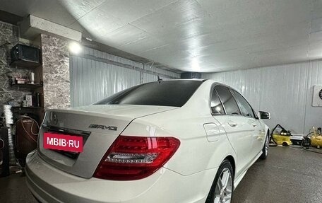 Mercedes-Benz C-Класс, 2011 год, 1 800 000 рублей, 3 фотография