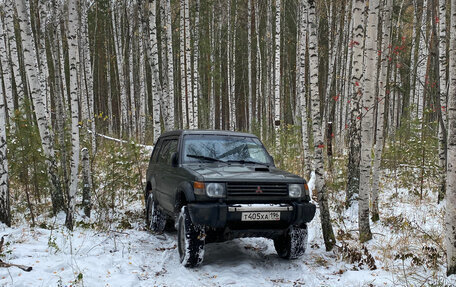 Mitsubishi Pajero III рестайлинг, 1997 год, 890 000 рублей, 17 фотография