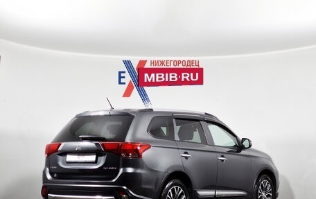 Mitsubishi Outlander III рестайлинг 3, 2016 год, 1 529 000 рублей, 4 фотография