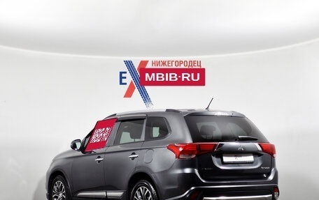 Mitsubishi Outlander III рестайлинг 3, 2016 год, 1 529 000 рублей, 6 фотография