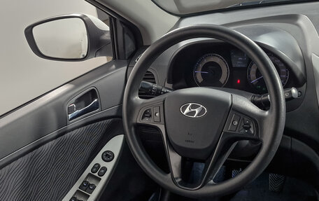 Hyundai Solaris II рестайлинг, 2013 год, 712 000 рублей, 14 фотография