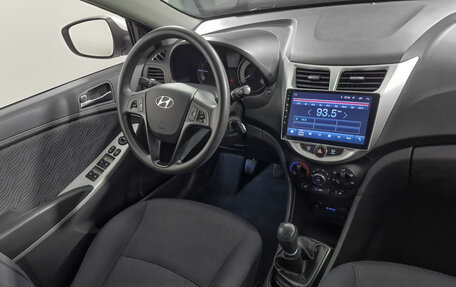 Hyundai Solaris II рестайлинг, 2013 год, 712 000 рублей, 15 фотография