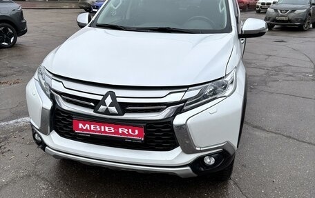 Mitsubishi Pajero Sport III рестайлинг, 2020 год, 3 490 000 рублей, 1 фотография