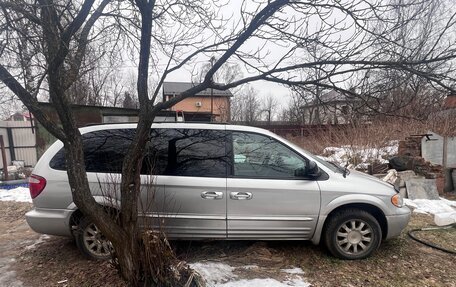 Chrysler Town & Country IV, 2003 год, 650 000 рублей, 4 фотография