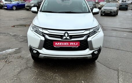 Mitsubishi Pajero Sport III рестайлинг, 2020 год, 3 490 000 рублей, 2 фотография