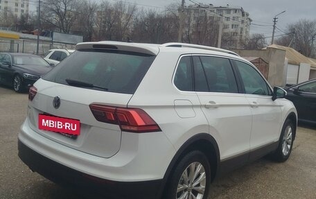 Volkswagen Tiguan II, 2019 год, 2 299 000 рублей, 16 фотография