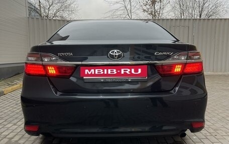 Toyota Camry, 2015 год, 2 750 000 рублей, 4 фотография