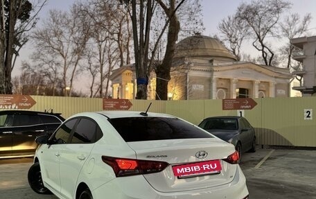 Hyundai Solaris II рестайлинг, 2017 год, 1 400 000 рублей, 4 фотография