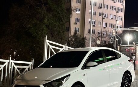 Hyundai Solaris II рестайлинг, 2017 год, 1 400 000 рублей, 6 фотография