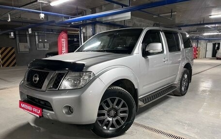 Nissan Pathfinder, 2010 год, 1 550 000 рублей, 2 фотография