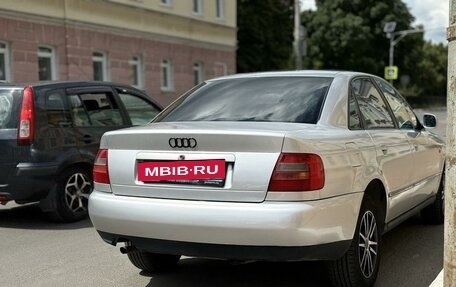 Audi A4, 1998 год, 385 000 рублей, 2 фотография